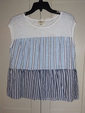 Style & Co. White Ribbed Crewneck Tank